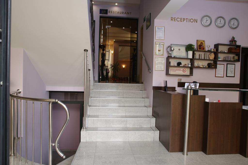 Family Hotel Avramov Vidin Ngoại thất bức ảnh