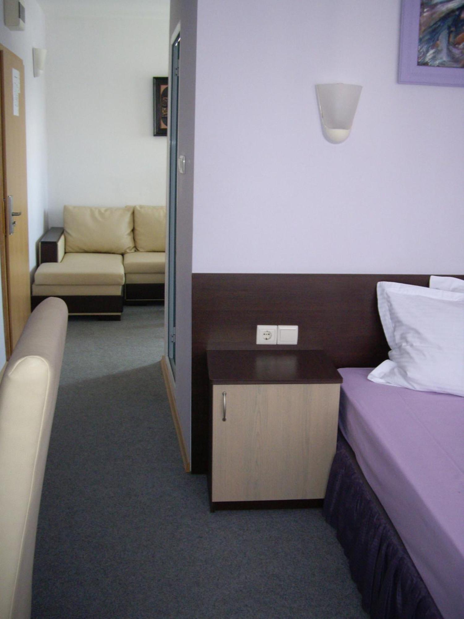 Family Hotel Avramov Vidin Ngoại thất bức ảnh