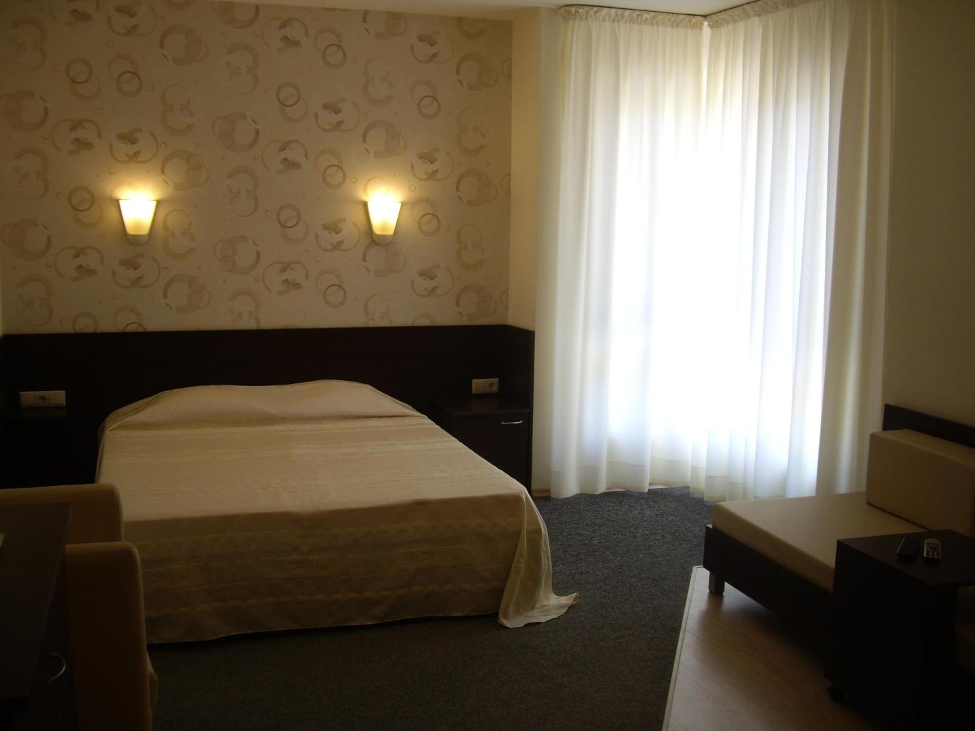 Family Hotel Avramov Vidin Phòng bức ảnh